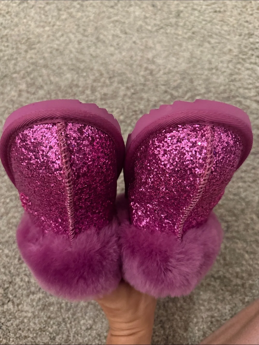 UGG new without